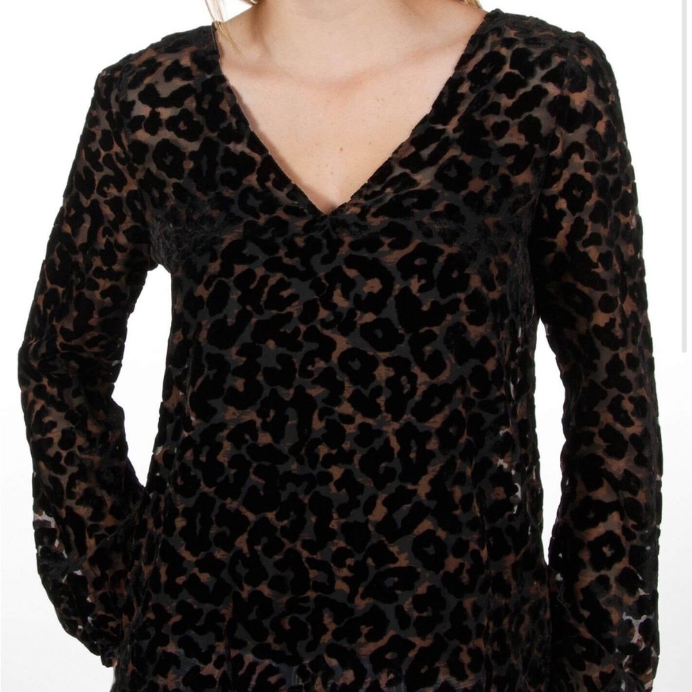 Guess Black Leopard Sheer V-neck Blouse Women's US Size Xs